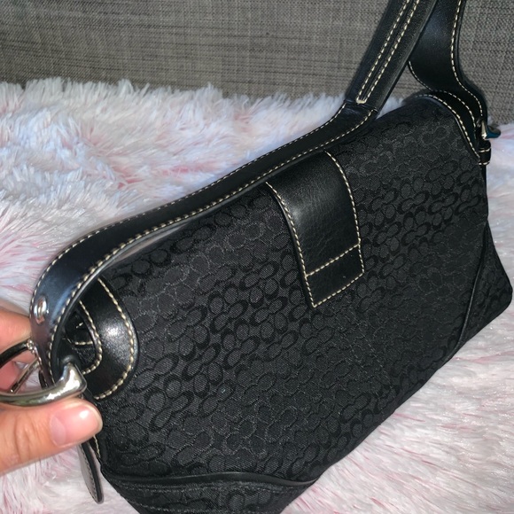 Small Handbag - Picture 3 of 4